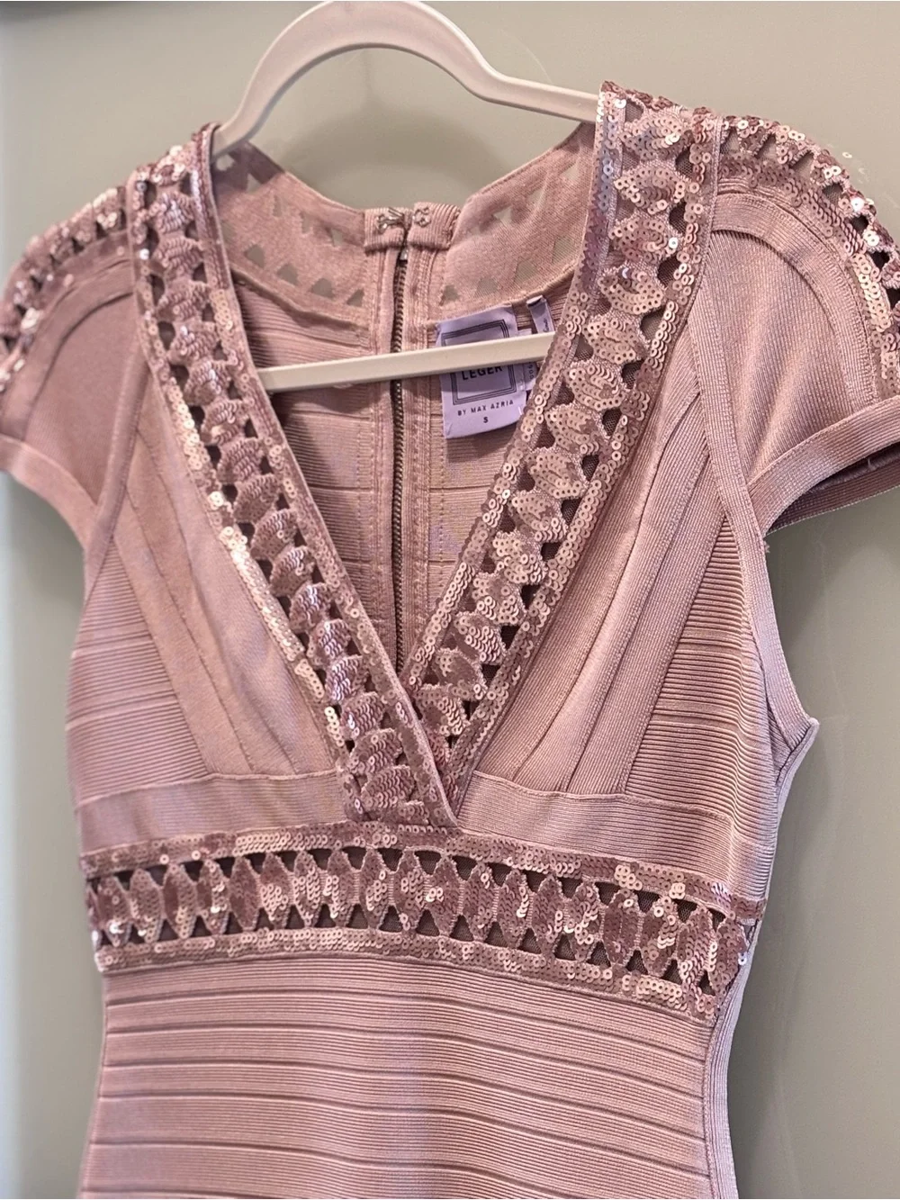Herve Leger Blush Pink Bandage V-Neck Midi Dress - Picture 5 of 7